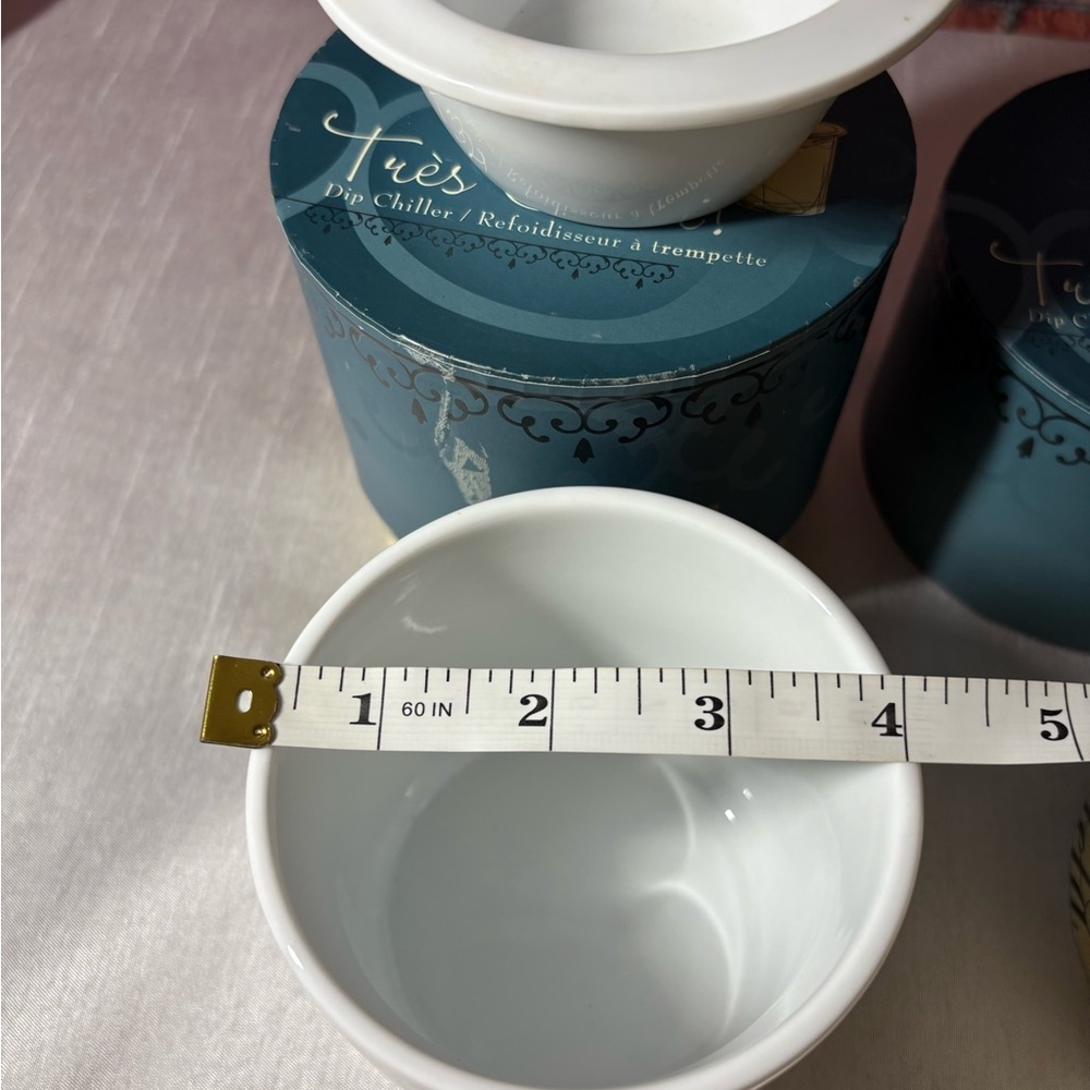 White and Blue Dip Chiller Set. (2). New - Picture 8 of 9